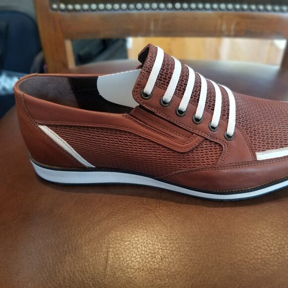 Men's New leather slip ons. - Picture 3 of 5